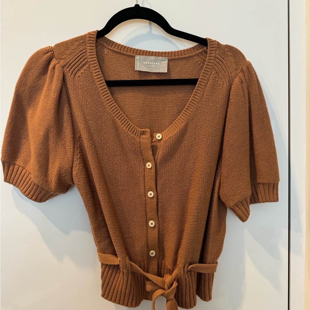 Everlane short sleeve button up knit top with tie